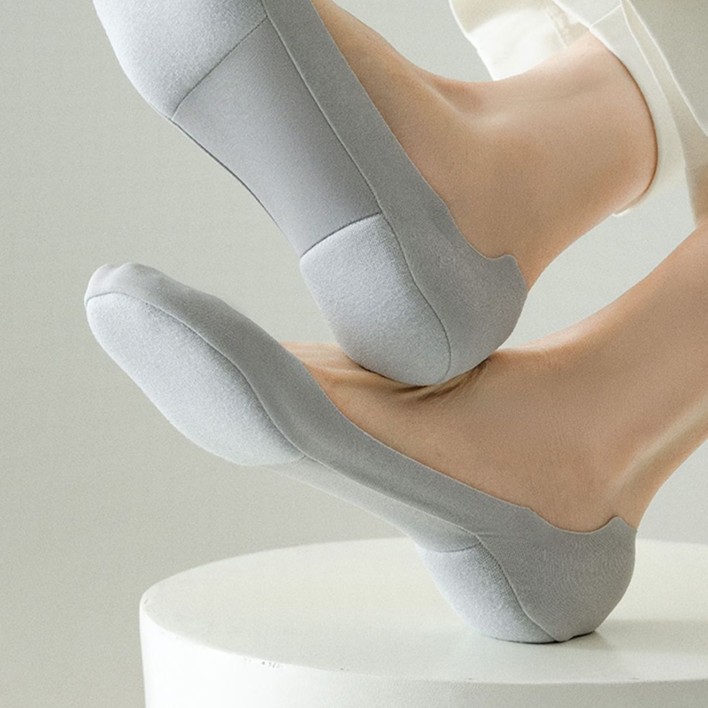 Women's Cotton-Blend No-Show Socks